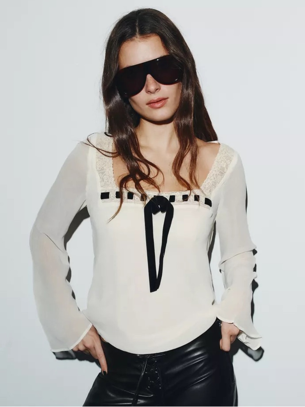 NWT Zara Woman Bloggers Fav GEORGETTE LACE BOW SHIRT White Size XS